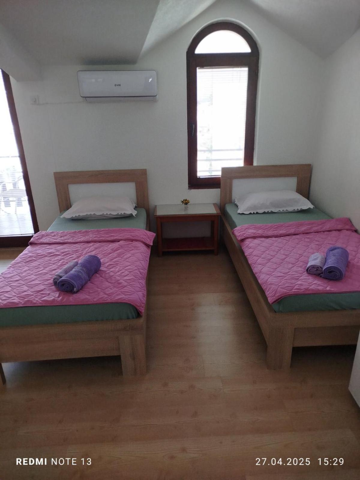 Apartments Mostrovi 奥赫里德 外观 照片